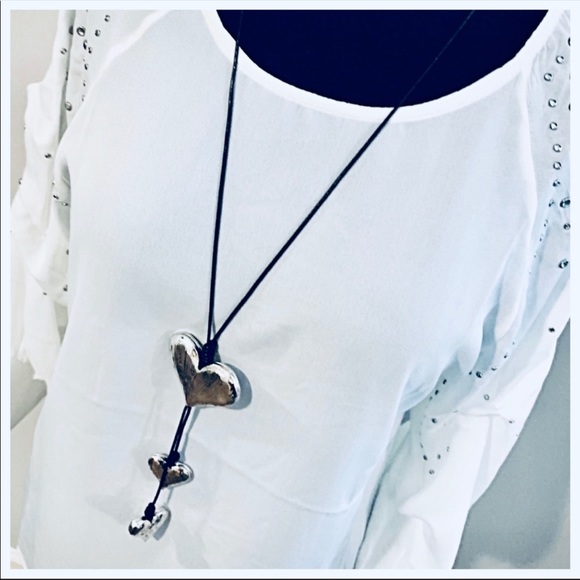 PARIS BLACK LEATHER CHAIN DROPPED HEART NECKLACE - Picture 7 of 7